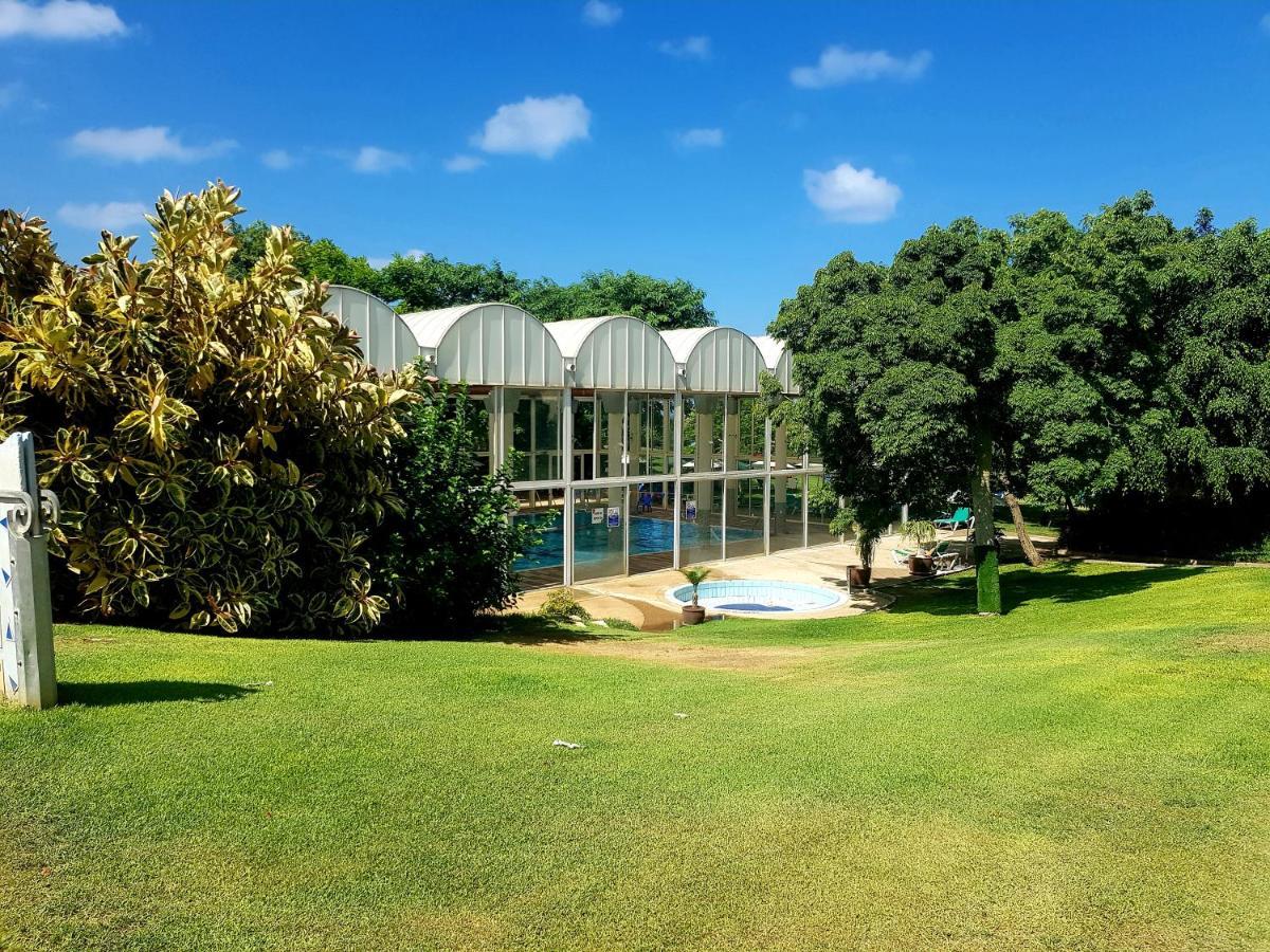 Neot Golf, Ziv'S Place Caesarea Luaran gambar